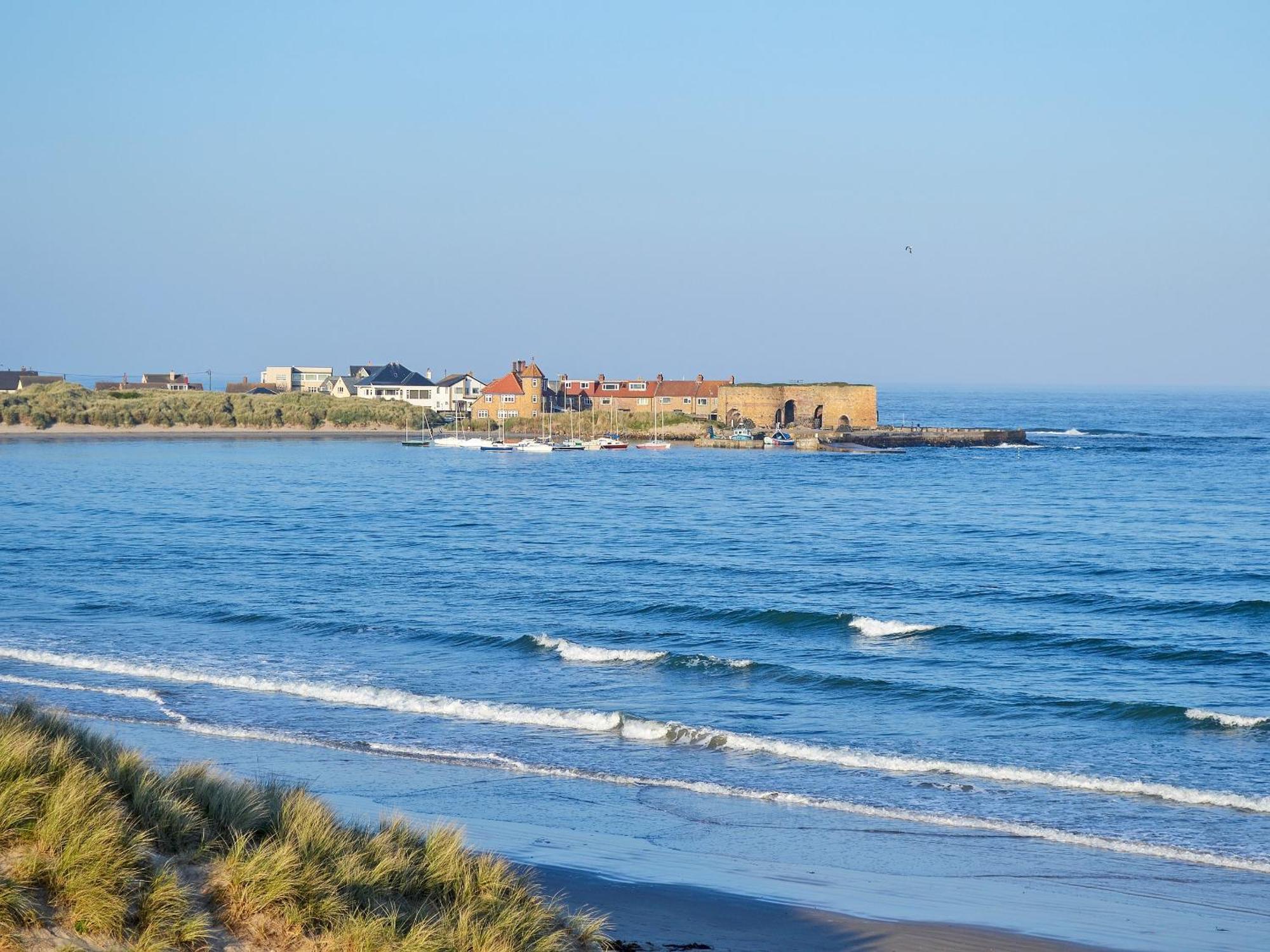 Captain Rons Beadnell Exterior photo